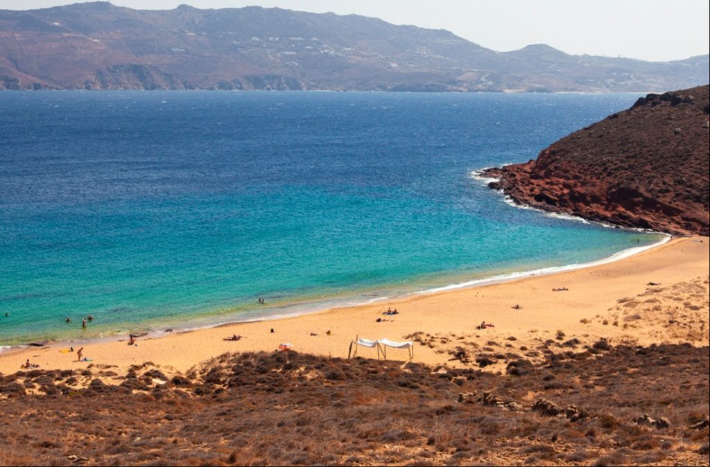 Top plaje Mykonos - Agios Sostis Beach, Mykonos